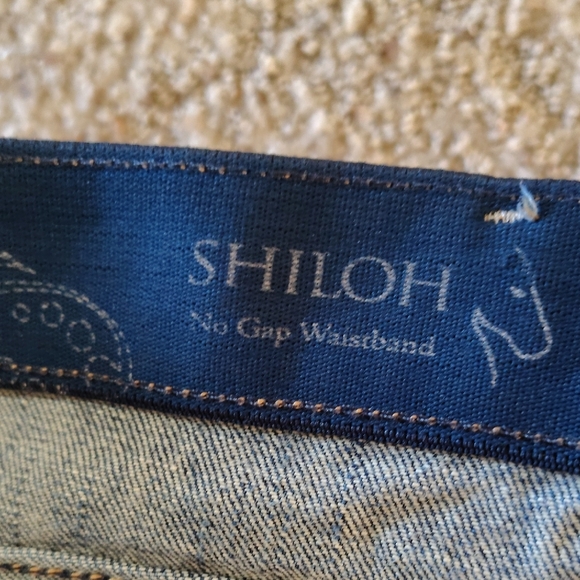 Wrangler Blue Boot Cut Jeans - Picture 3 of 7